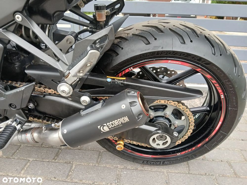 Kawasaki Ninja 1000 SX - 16