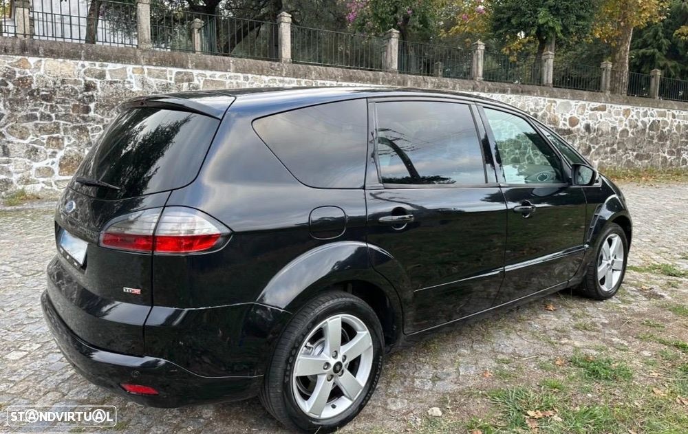 Ford S-Max 2.0 TDCi DPF Titanium - 12