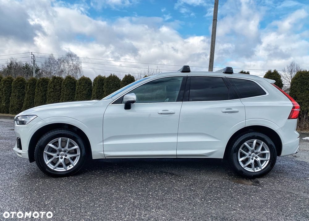 Volvo XC 60 T5 AWD R-Design - 2