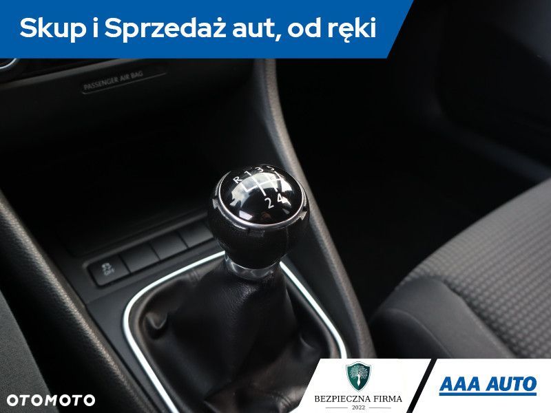 Volkswagen Golf - 14