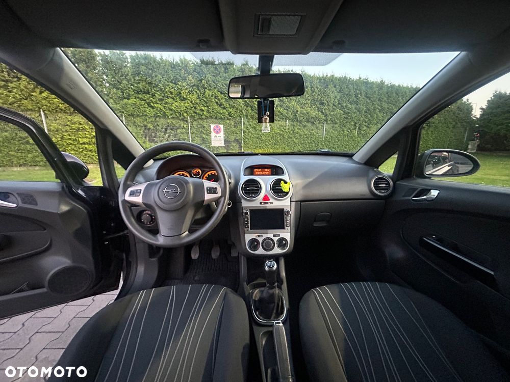 Opel Corsa 1.2 16V Enjoy - 9
