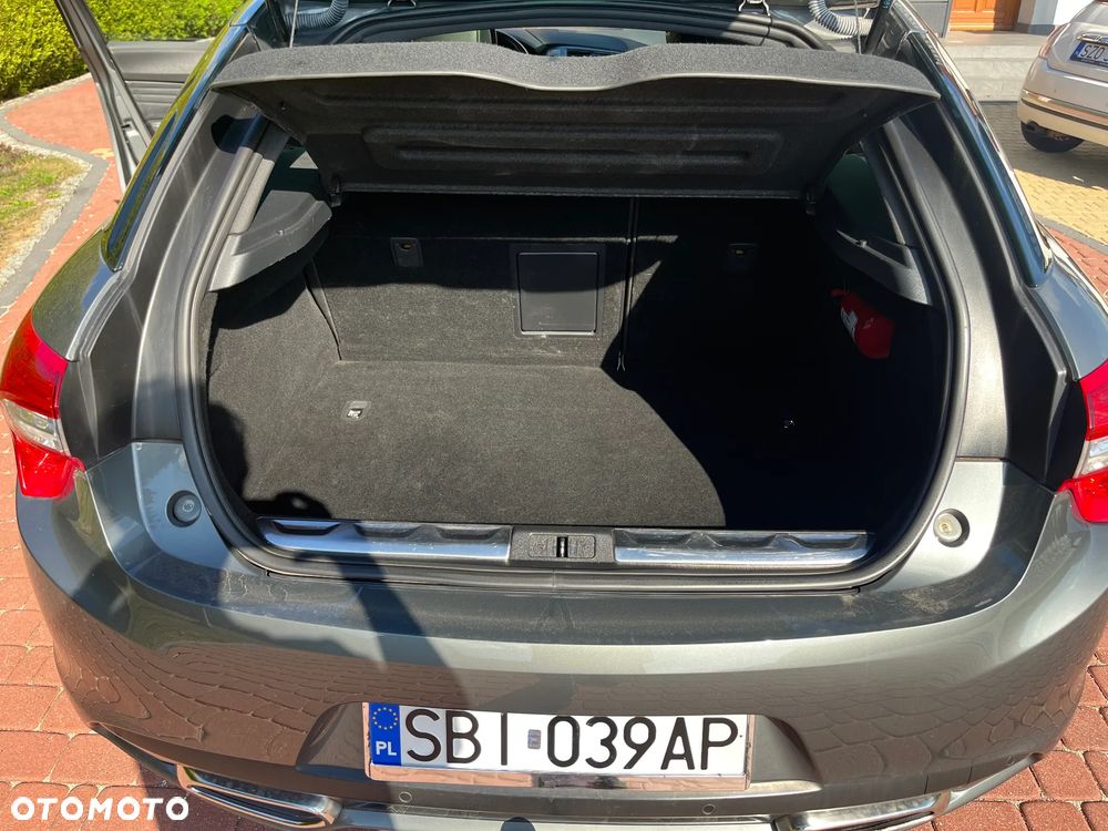 Citroën DS5 1.6 THP SoChic - 19