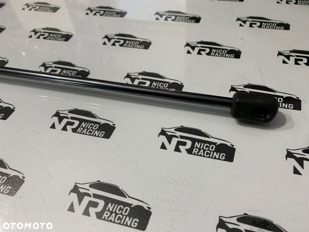 SIŁOWNIK KLAPY BAGAŻNIKA MERCEDES E-KLASA W213 KOMBI A2139800100 - 2