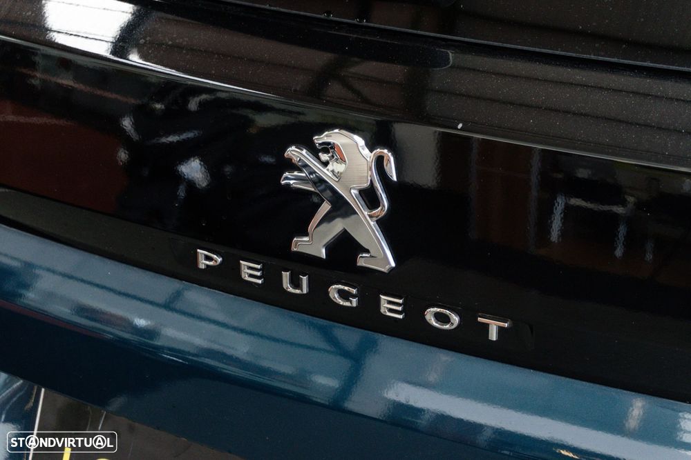 Peugeot 3008 1.2 PureTech GT EAT8 - 18