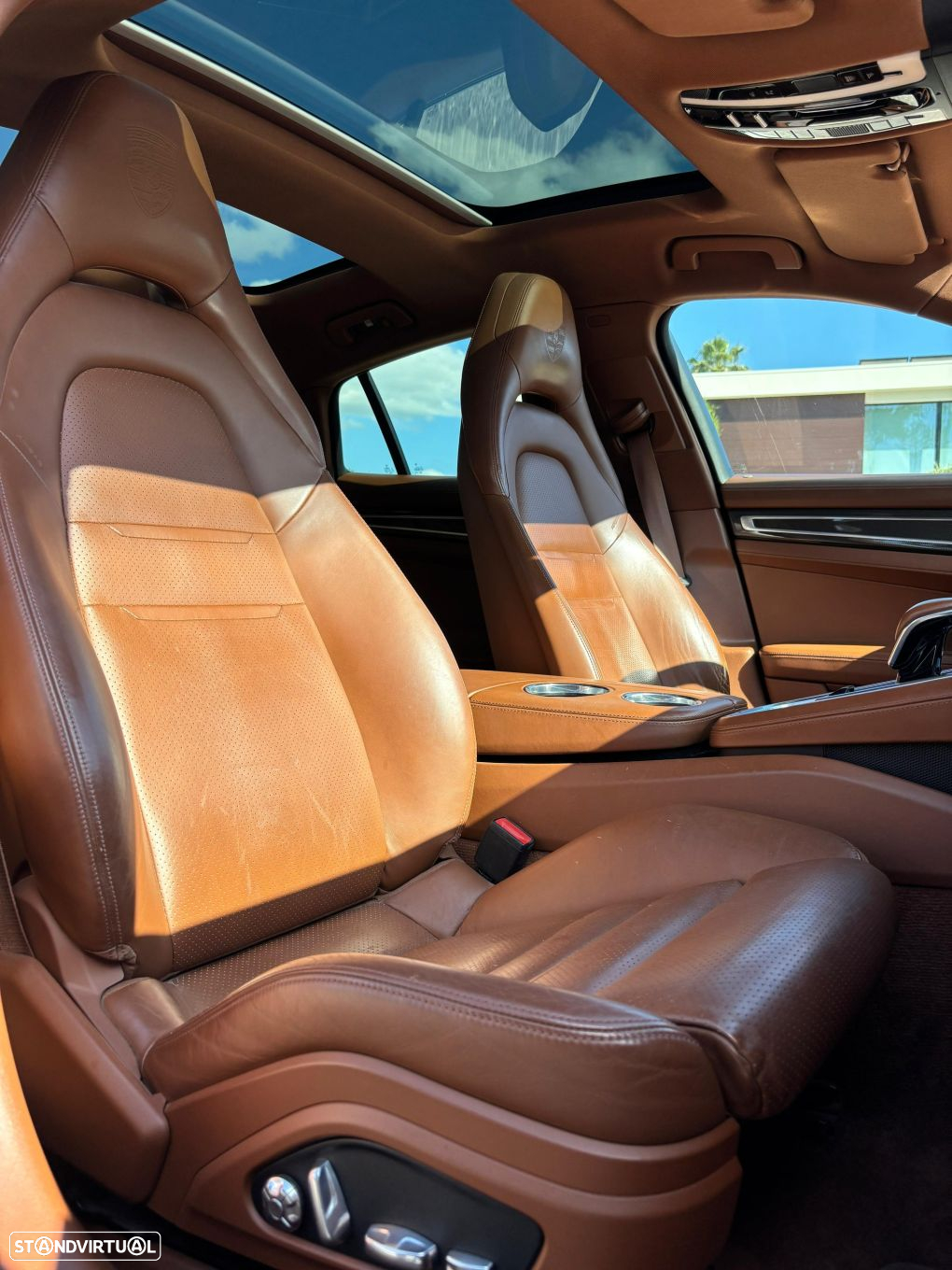 Porsche Panamera 4 E-Hybrid - 15