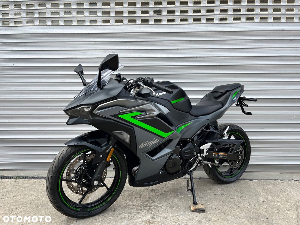 Kawasaki Ninja - 12