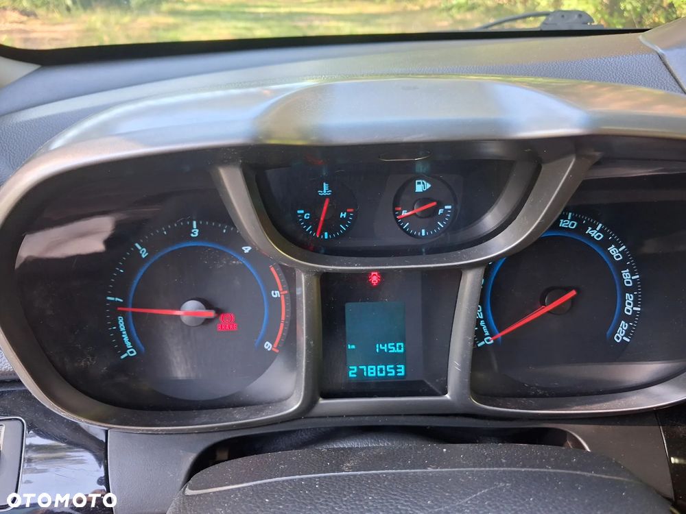 Chevrolet Orlando - 16