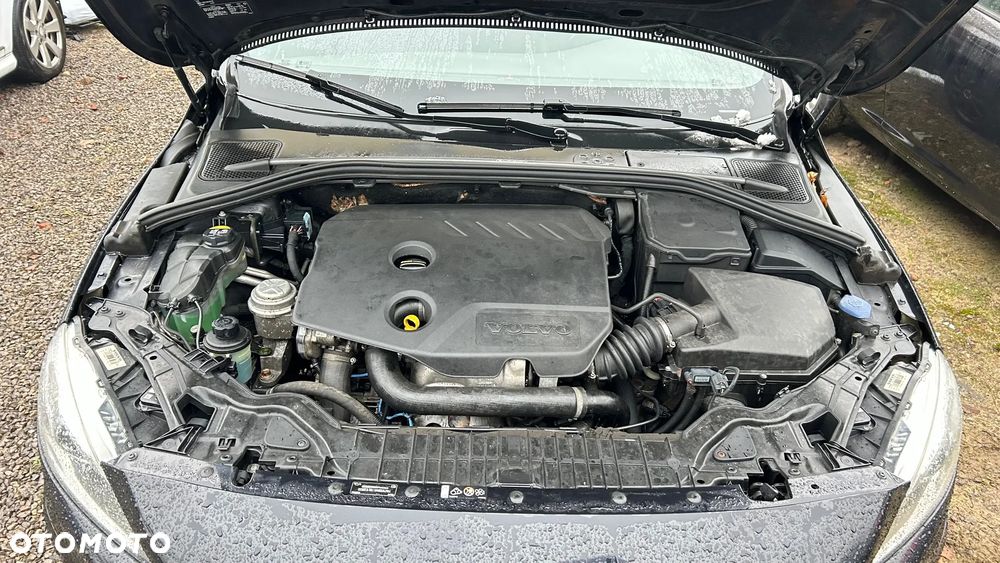 Volvo V60 D2 R-Design - 7
