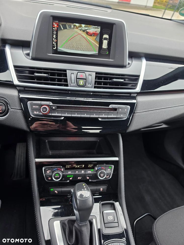 BMW Seria 2 218i Sport Line - 26