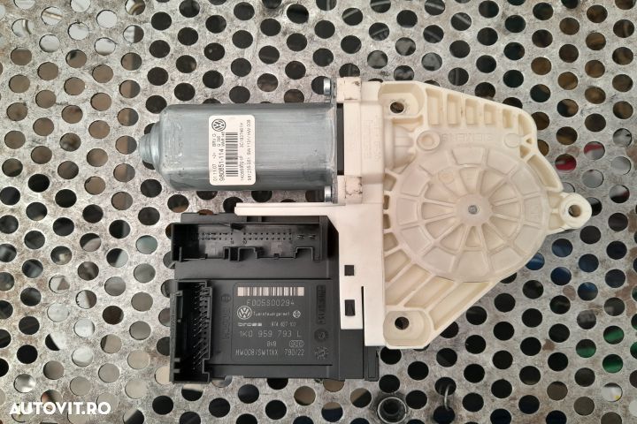 Motoras macara geam fata stanga 1K0959701P Volkswagen VW Passat B6 [2 - 1