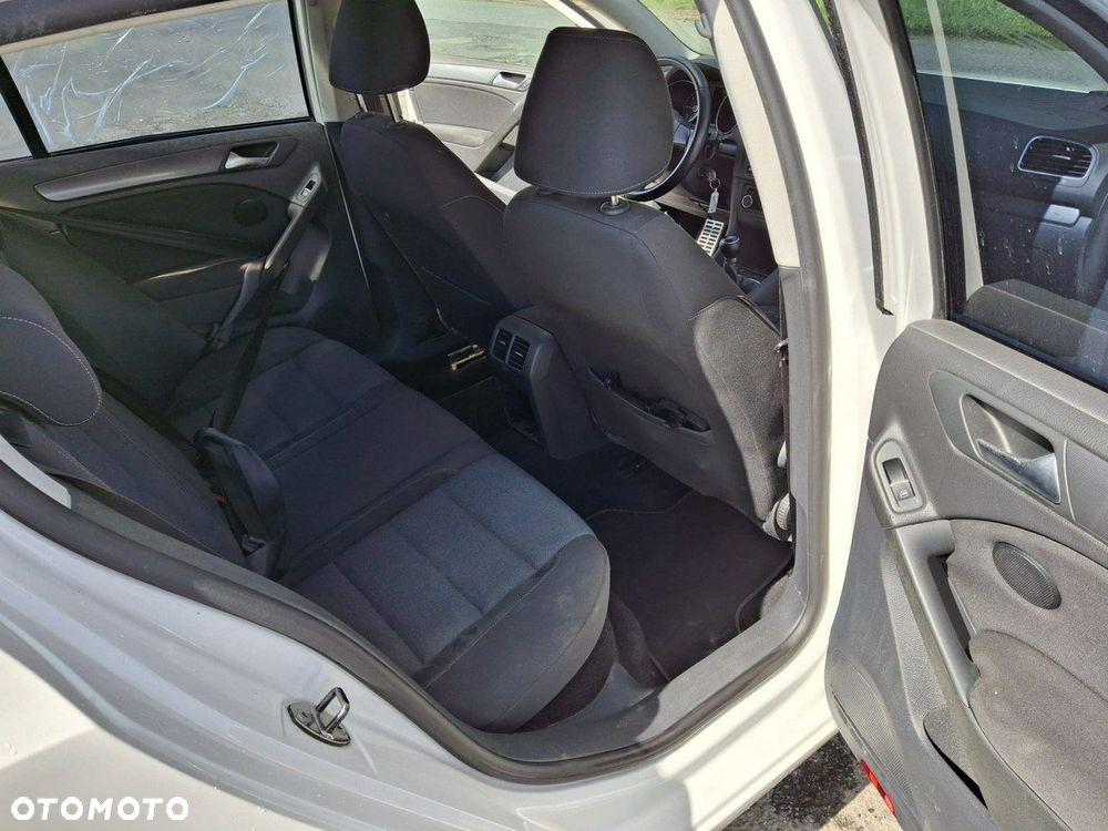 Volkswagen Golf - 13