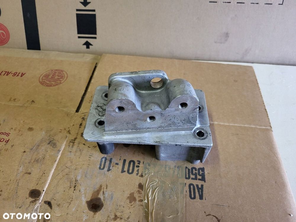 FIAT JEEP ALFA ROMEO 1.4 MULTIAIR ŁAPA PODUSZKA MOCOWANIE SILNIKA 55222564 - 2