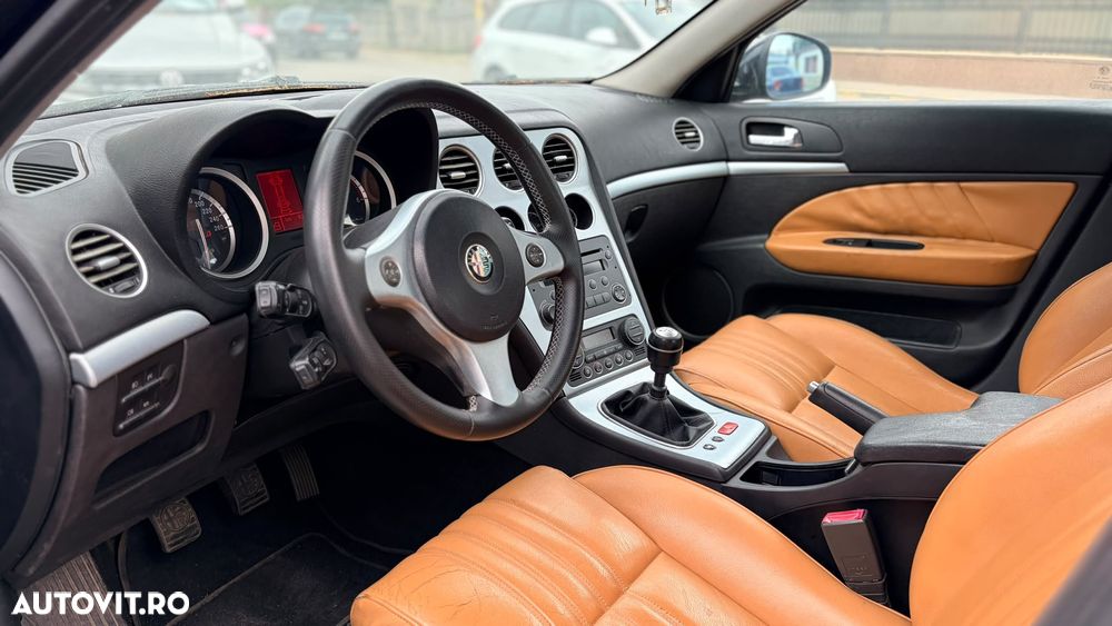 Alfa Romeo 159 1.9 Multijet Distinctive - 9