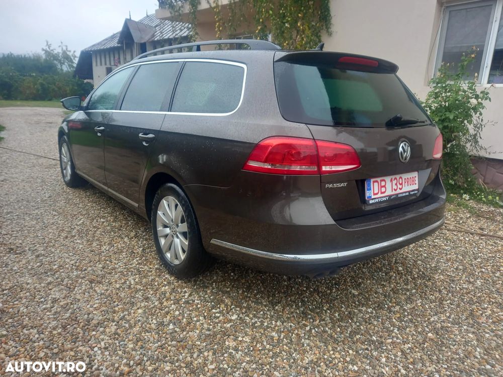 Volkswagen Passat 2.0 TDI BlueMotion Technology Comfortline - 9