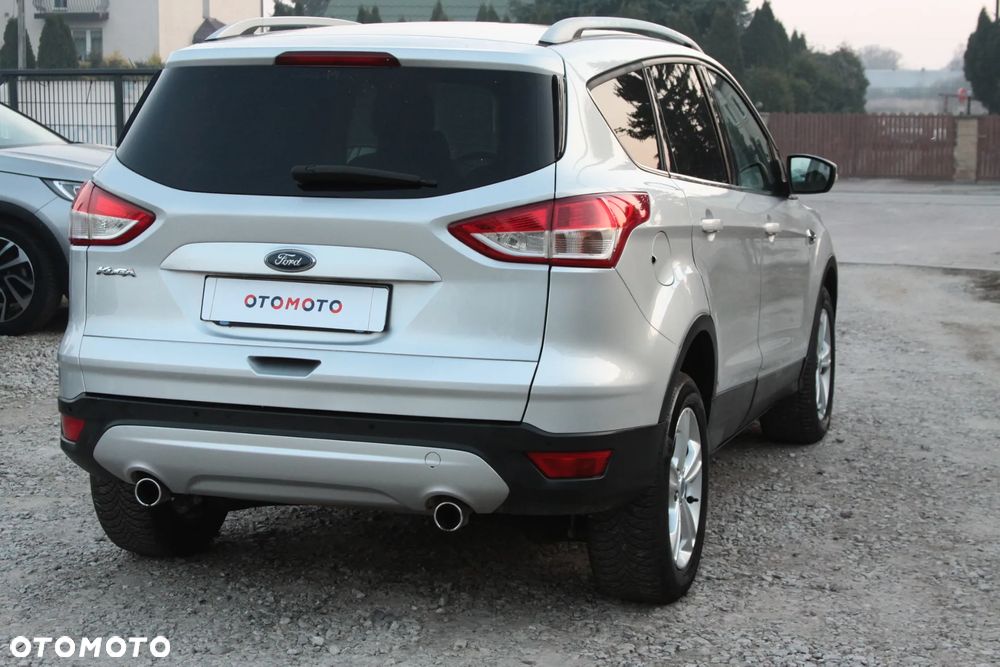 Ford Kuga 2.0 TDCi 2x4 Titanium - 11
