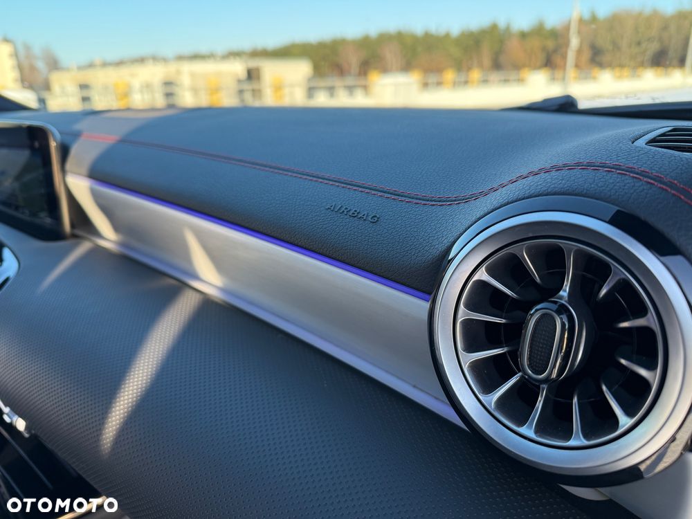 Mercedes-Benz CLA 250 e PHEV AMG Line 8G-DCT - 29