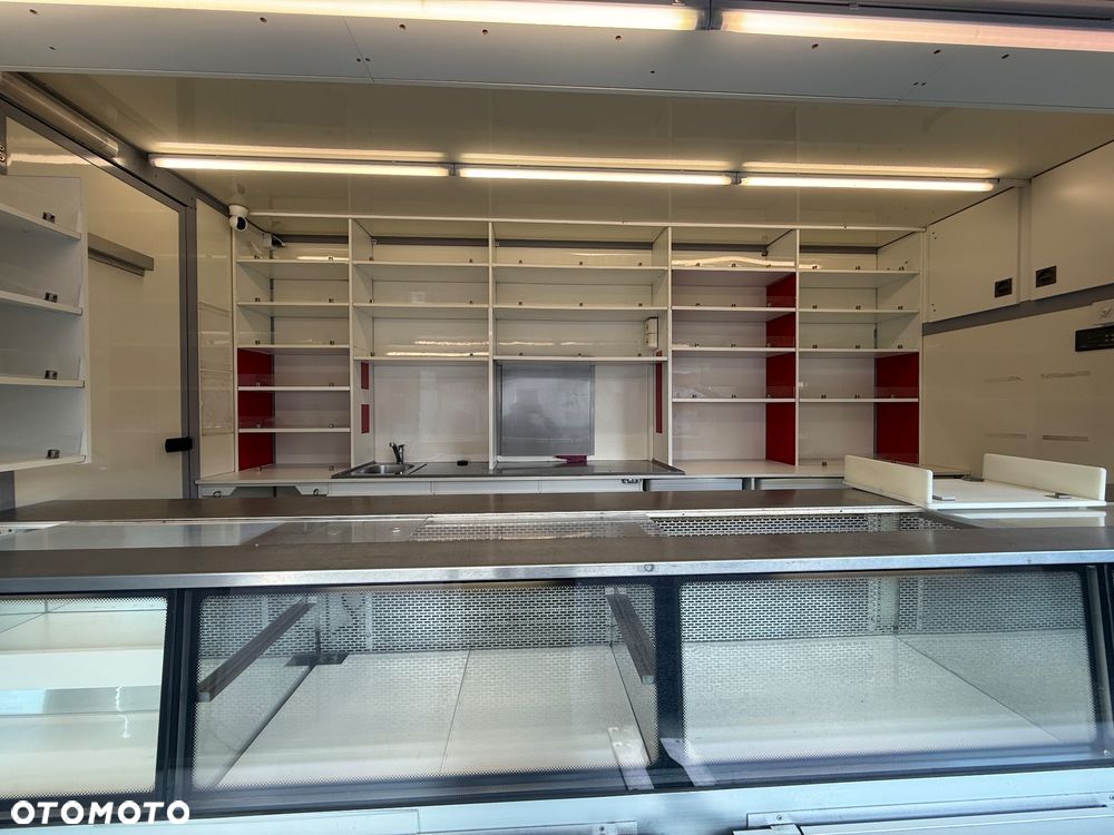 Mercedes-Benz Sprinter - 22