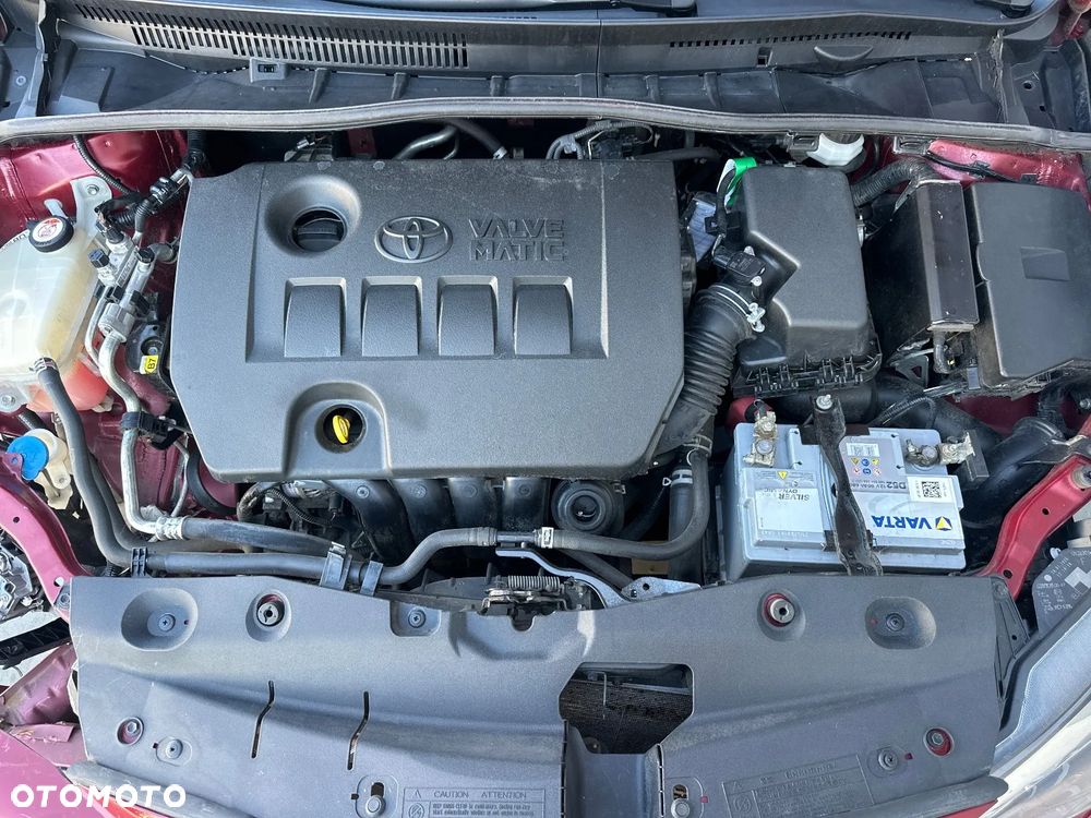 Toyota Avensis 1.8 Prestige - 9