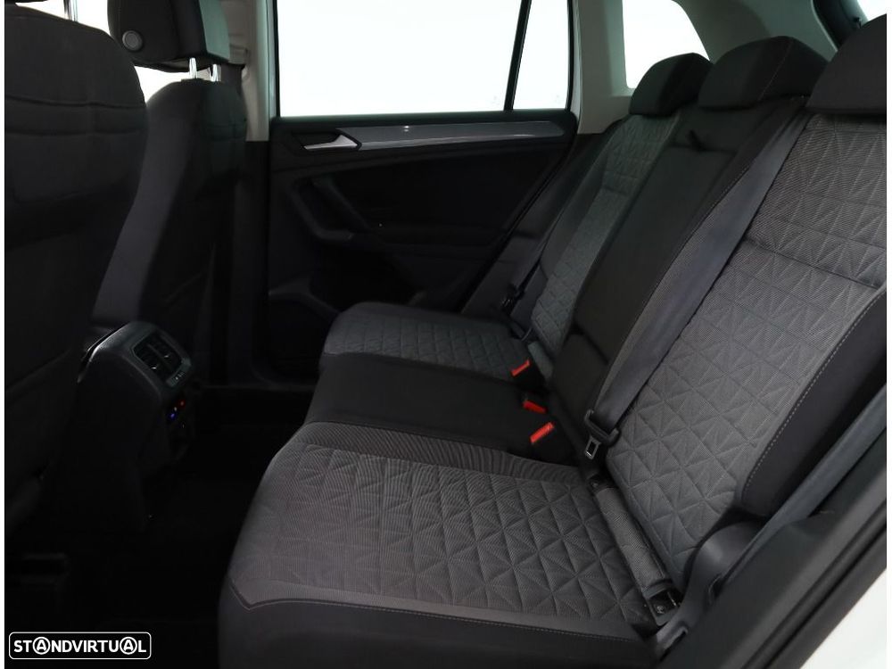 VW Tiguan 1.4 TSI eHybrid Life DSG - 26