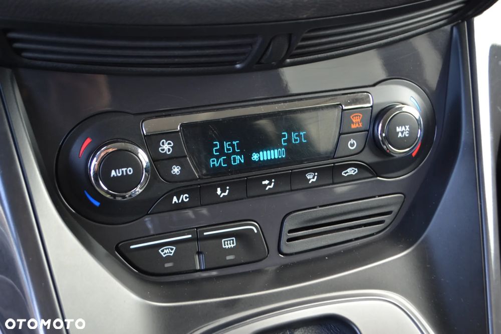 Ford Kuga - 26