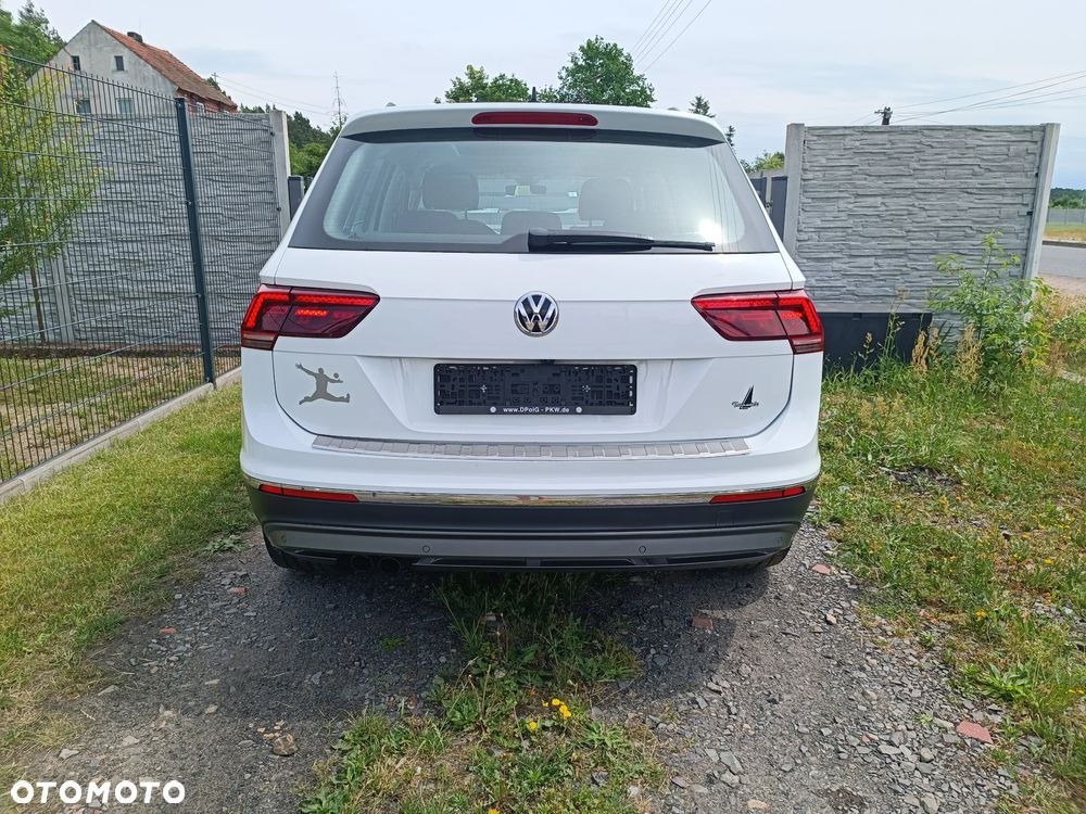 Volkswagen Tiguan 2.0 TDI SCR 4Motion (BlueMotion Techn.) DSG Highline - 12