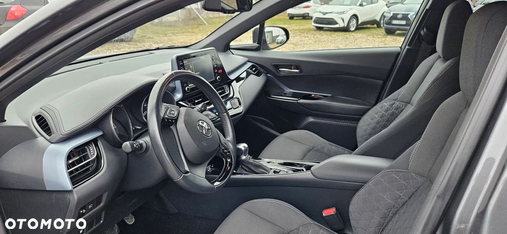 Toyota C-HR Business-Edition - 18