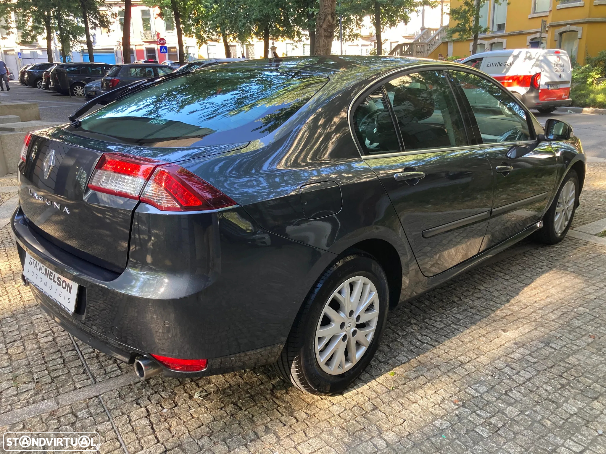 Renault Laguna 2.0 dCi Dynamique S 118g - 5