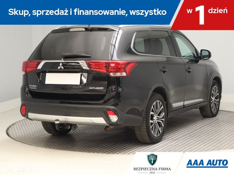 Mitsubishi Outlander - 7