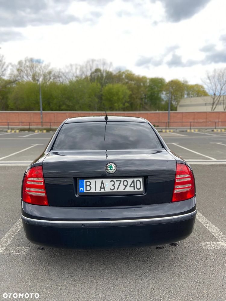 Skoda Superb 2.8 V6 Elegance - 7