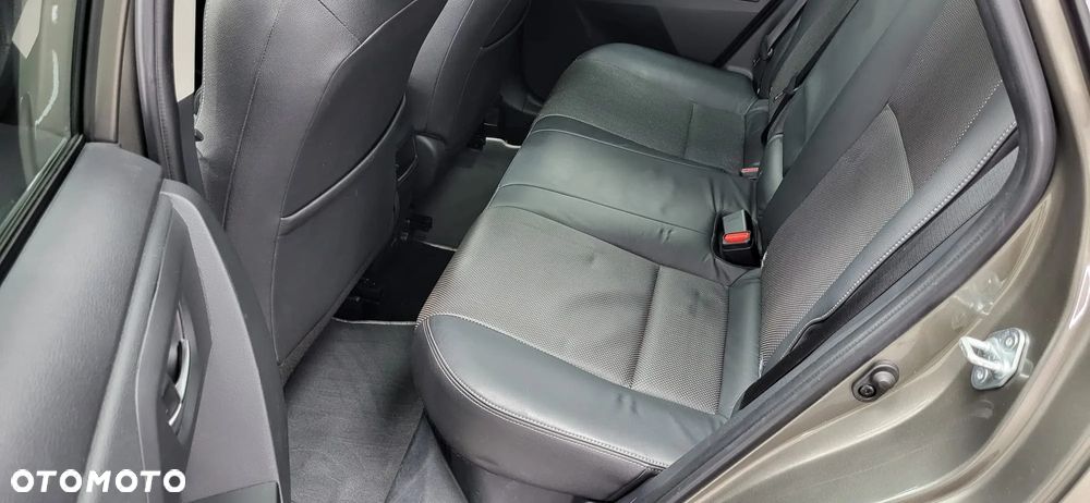 Toyota Auris Hybrid 135 Prestige - 9