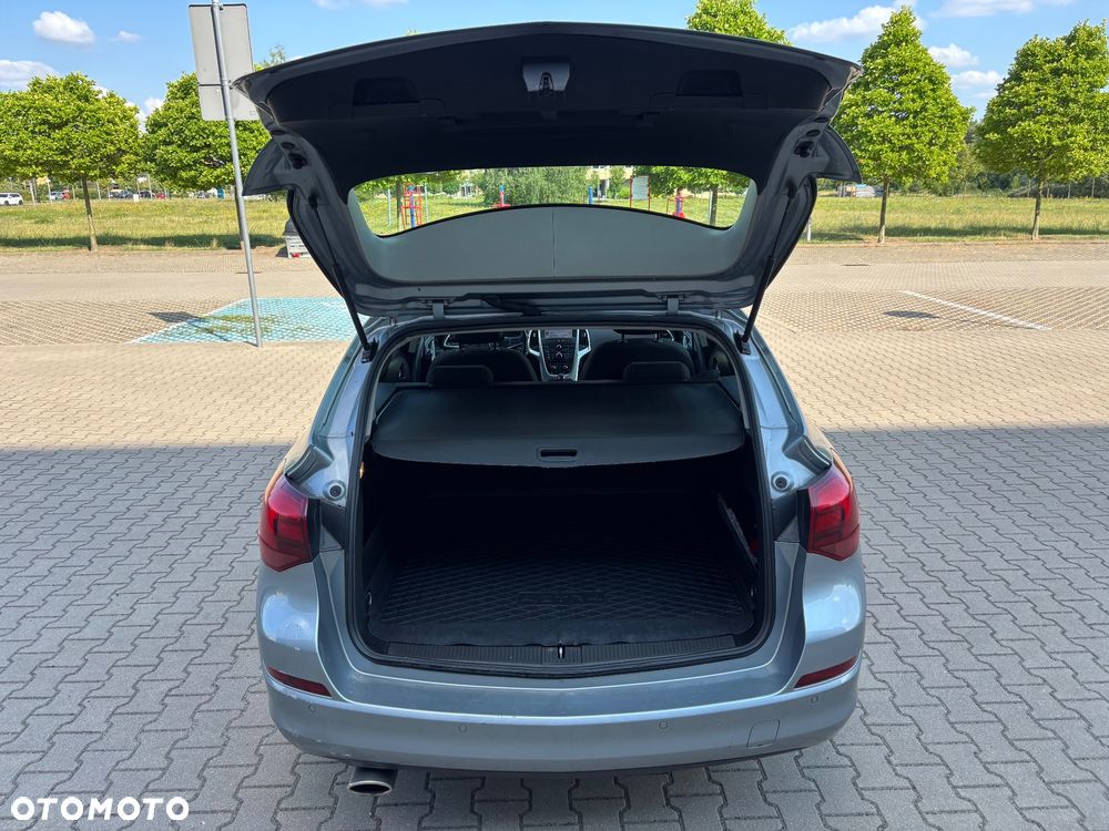 Opel Astra 1.6 T Sport - 12