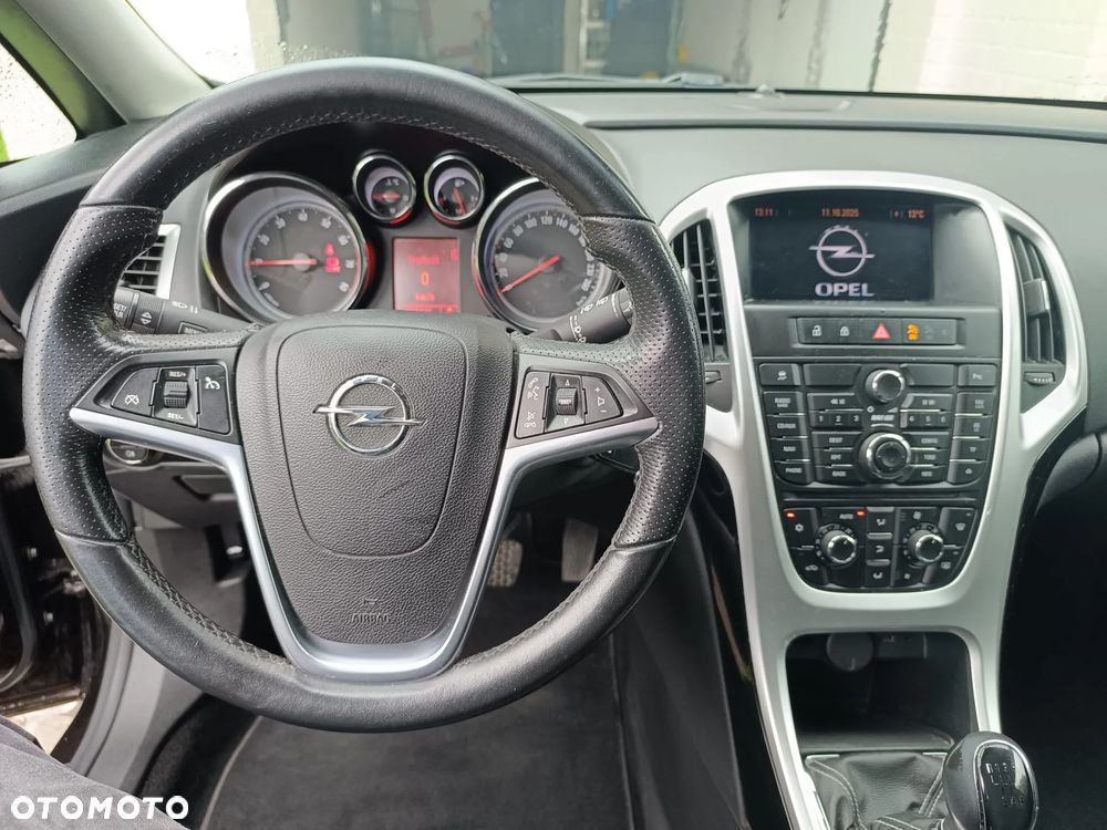 Opel Astra IV 1.6 T Cosmo - 7
