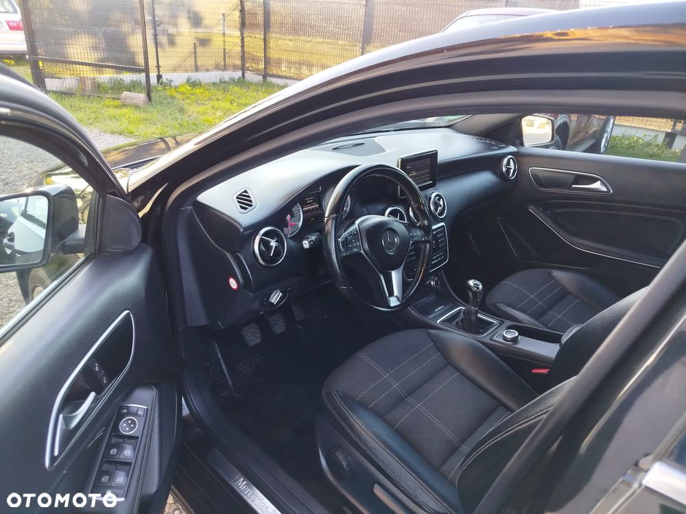 Mercedes-Benz Klasa A 180 (BlueEFFICIENCY) Urban - 17