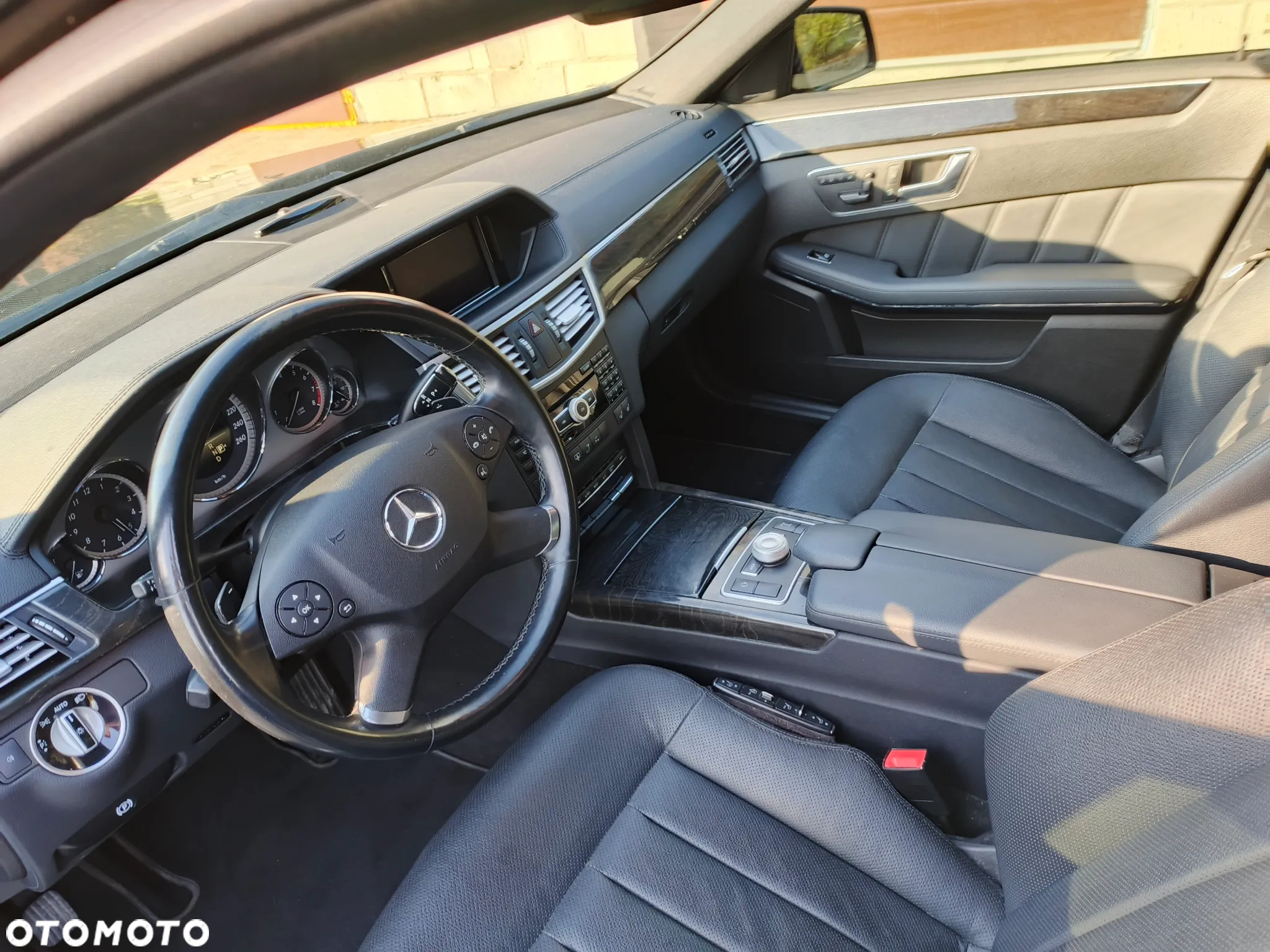 Mercedes-Benz Klasa E 500 4-Matic BlueEff Elegance - 12