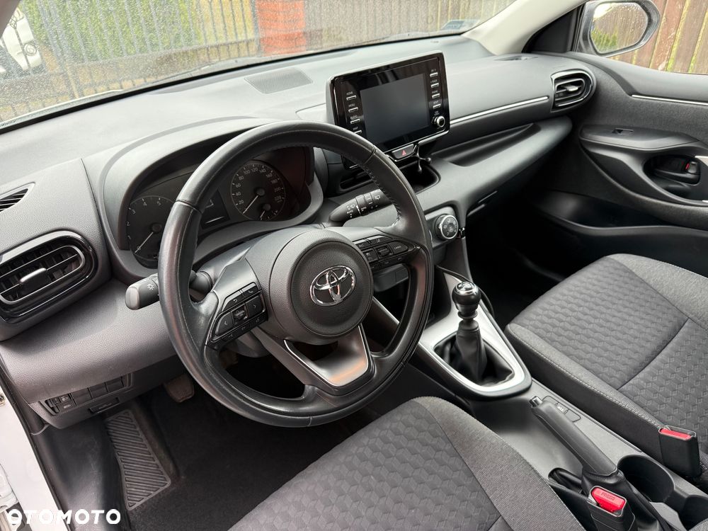 Toyota Yaris 1.5 Comfort - 10