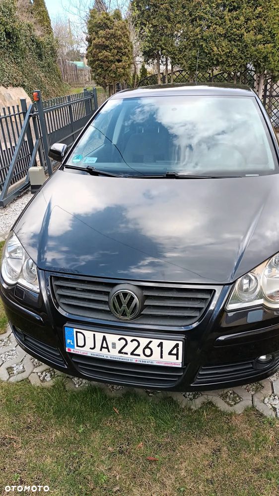 Volkswagen Polo - 2
