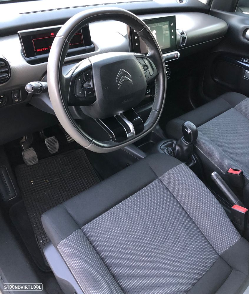 Citroën C4 Cactus 1.6 BlueHDi Feel J17 - 28