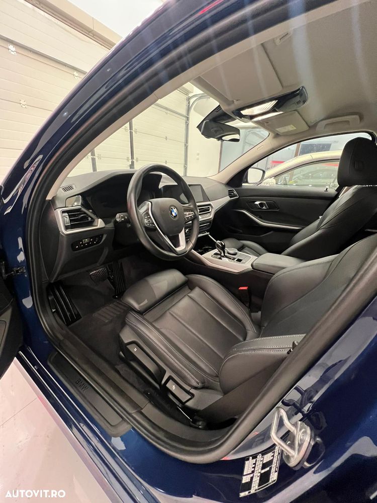 BMW Seria 3 316d AT MHEV - 12