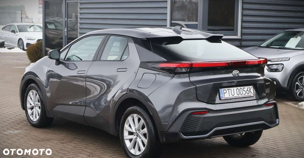 Toyota C-HR - 7