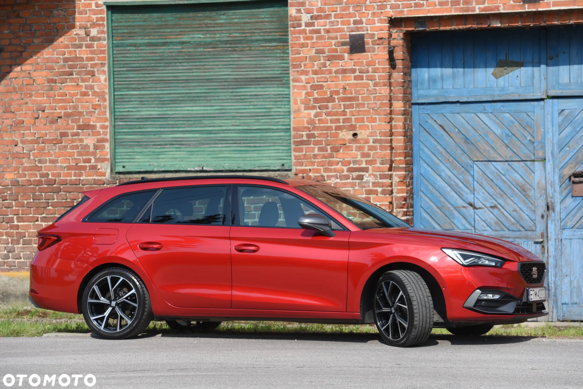 Seat Leon Sportstourer 1.5 eTSI OPF DSG FR Black Edition - 9
