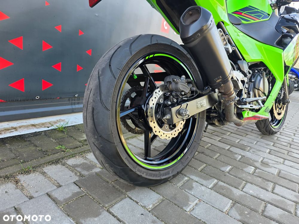 Kawasaki Ninja 400 - 18