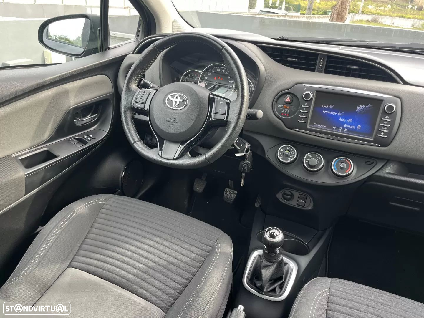 Toyota Yaris 1.0 VVT-i Exclusive - 25