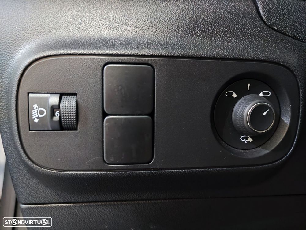 Citroën C3 1.2 PureTech Plus - 8