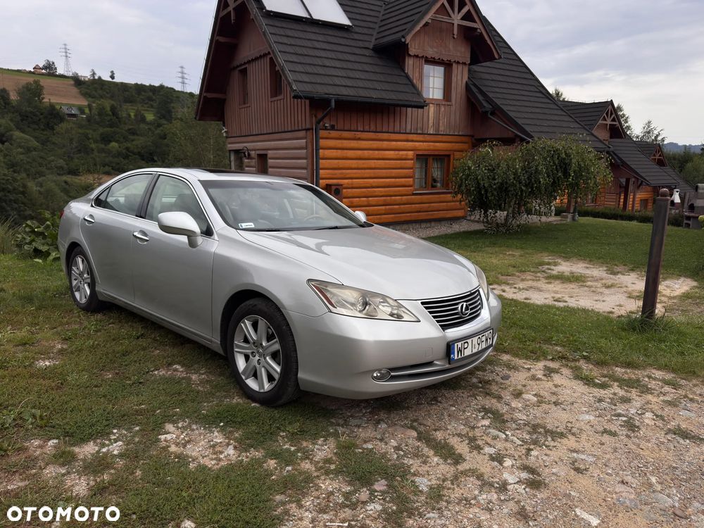 Lexus ES - 1