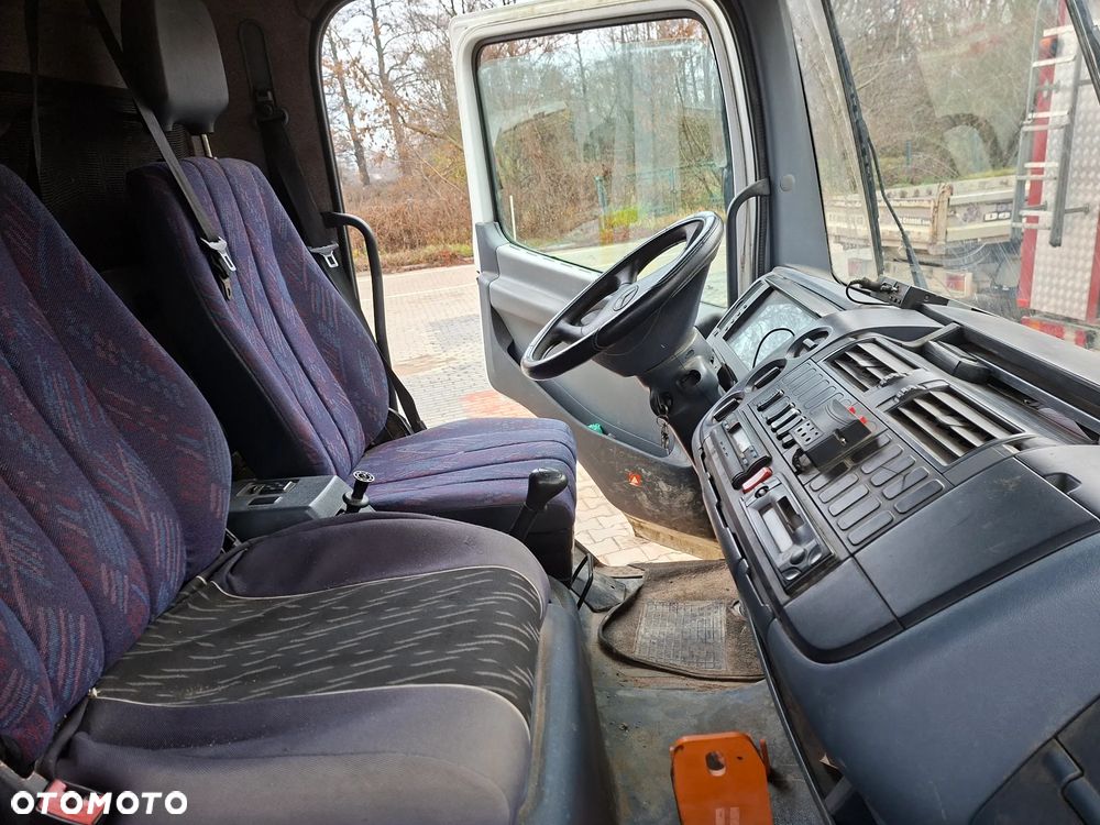 Mercedes-Benz ATEGO - 4