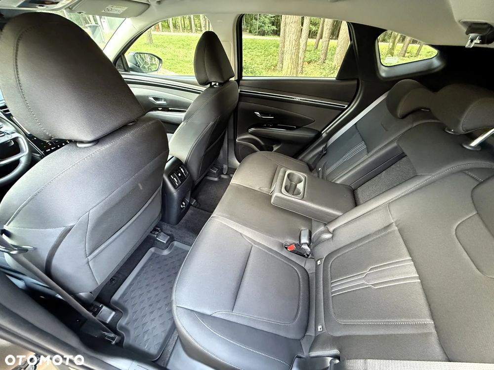 Hyundai Tucson 1.6 T-GDi HEV Executive 2WD - 14