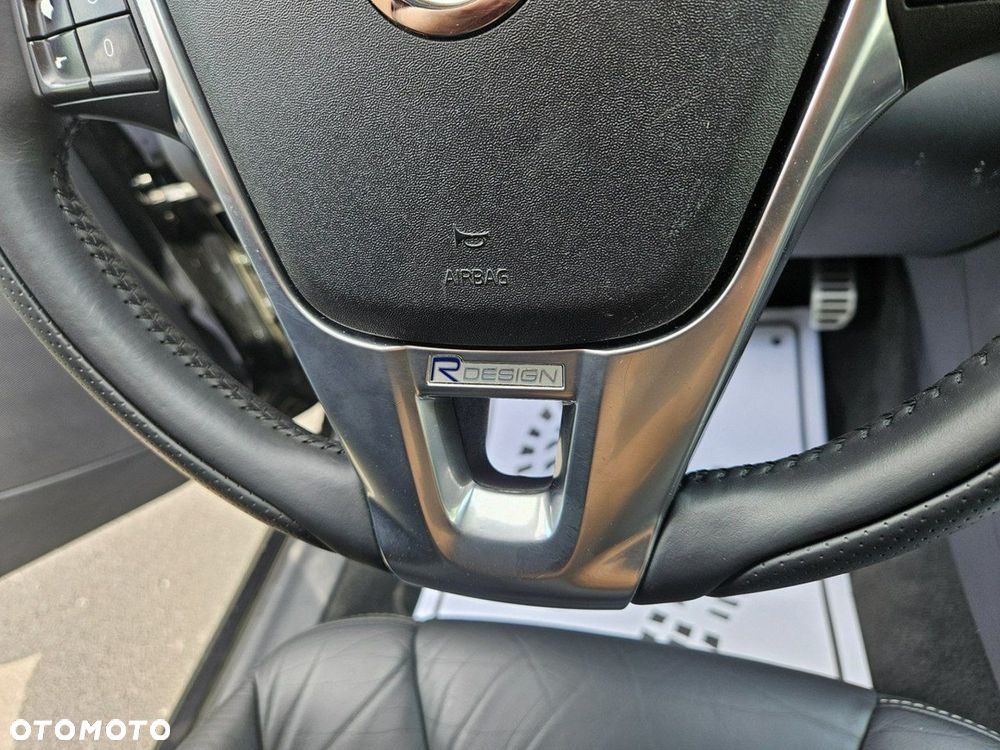Volvo XC 60 D4 Geartronic RDesign - 17
