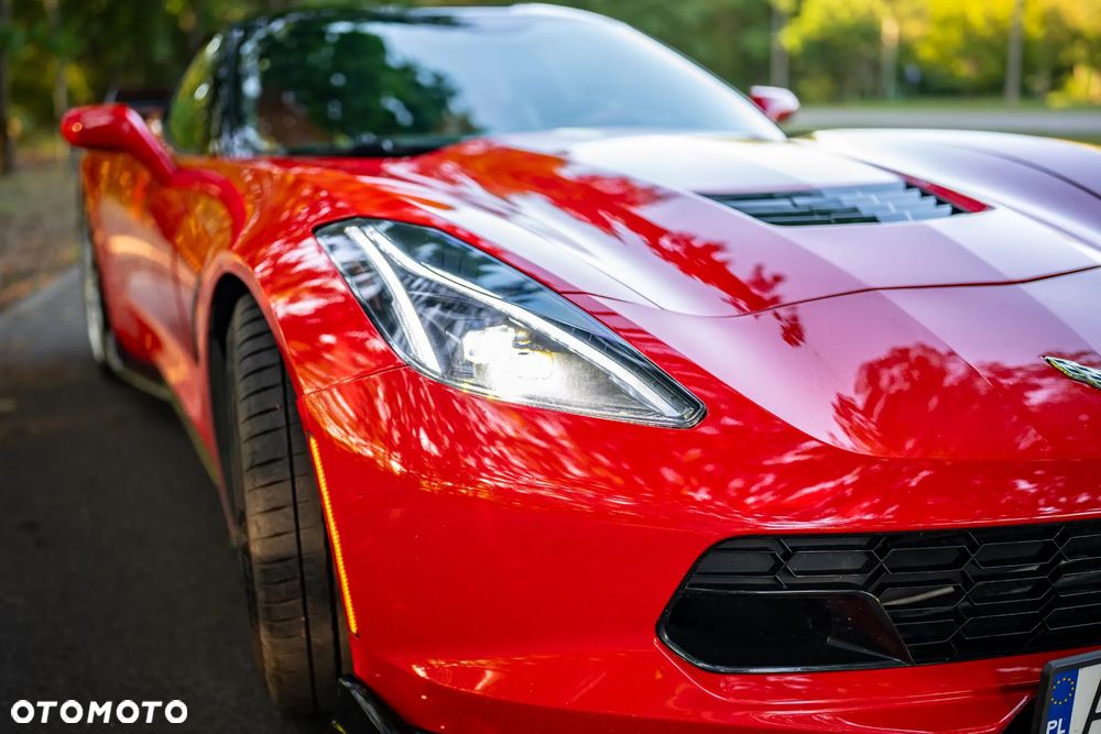 Chevrolet Corvette - 19