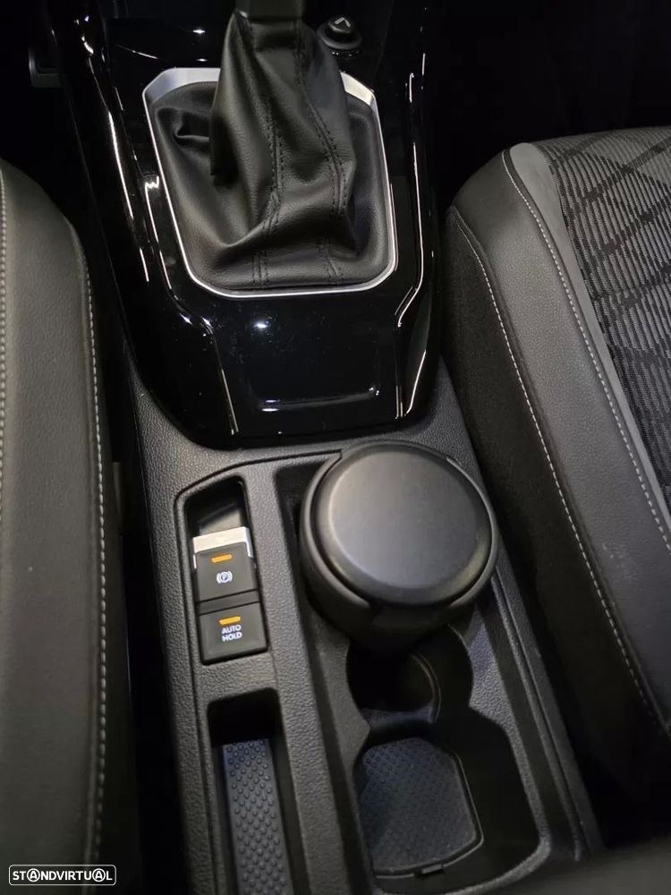 VW T-Roc 2.0 TDI R-Line DSG - 33