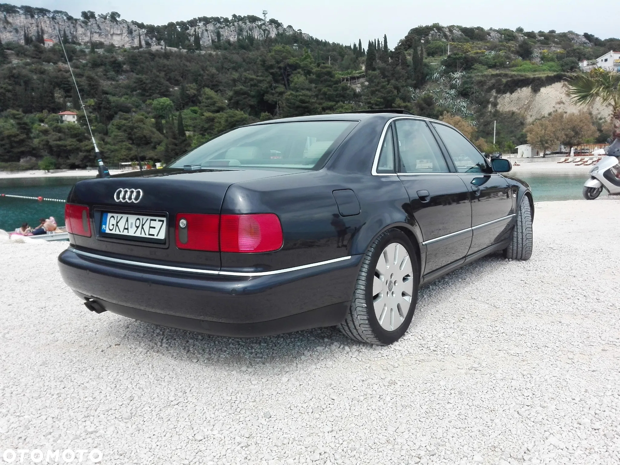 Audi A8 4.2 Quattro - 4
